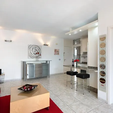 Aaron Beautifull House Appartement Arona  Buitenkant foto
